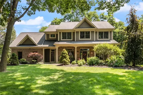 708 Admiralty Way, Webster, NY 14580