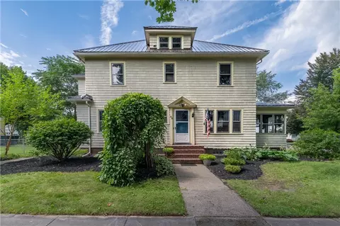 85 Roseview Ave, Rochester, NY 14609