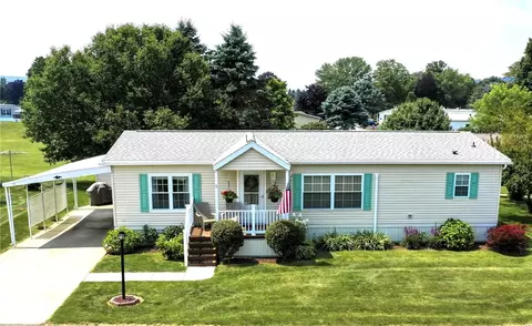 6 Fern St, Bath, NY 14810