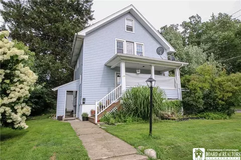 175 Park St, Jamestown, NY 14701
