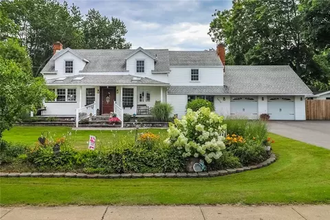 1076 N Greece Rd, Greece, NY 14626