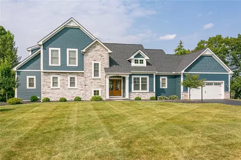 7434 Summerhill Ln, Victor, NY 14564