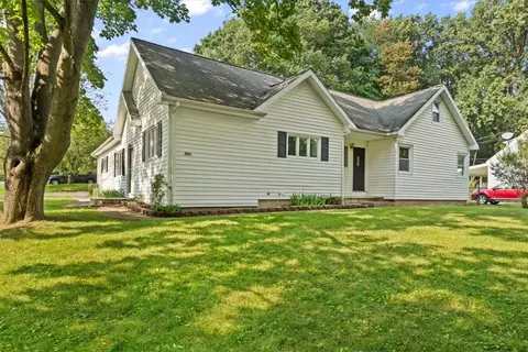 300 Eaton Rd, Irondequoit, NY 14617