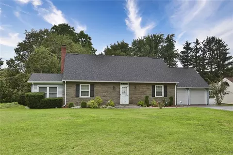 105 Hill Ter, Henrietta, NY 14467