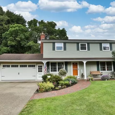 27 Bunker Hill Dr, Rochester, NY 14625