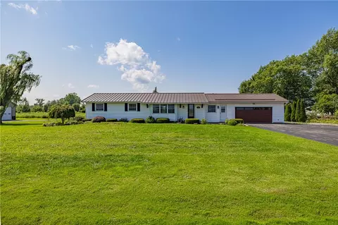 2461 Sweden Walker Rd, Brockport, NY 14420