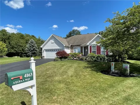 4163 Angela Way, Canandaigua, NY 14424