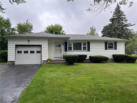 1195 Whitlock Rd, Irondequoit, NY 14609