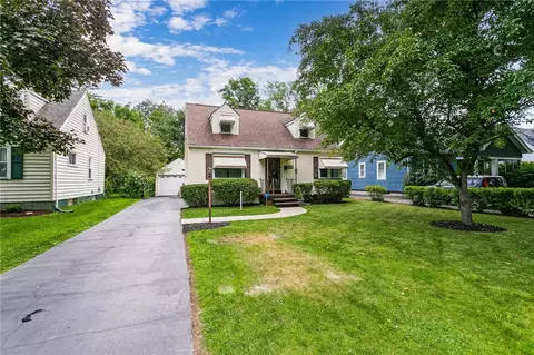 134 Lettington Ave, Gates, NY 14424
