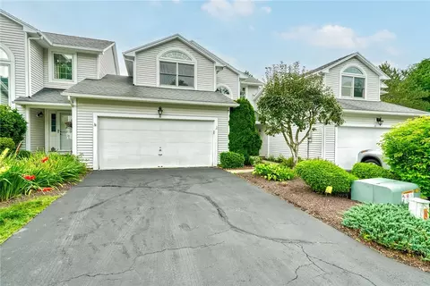 34 Cedarview, Perinton, NY 14450