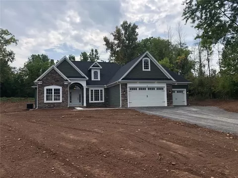 9 Willnick Cir, Greece, NY 14626