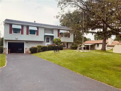 2099 N N Un, Ogden, NY 14559