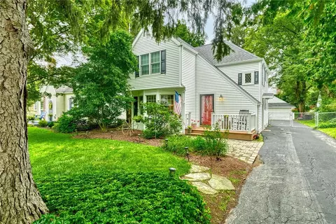 769 Penfield Rd, Rochester, NY 14625
