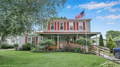 40 Elm St, Eldred, PA 16731