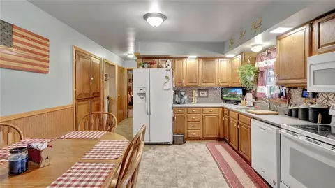 40 Elm St, Eldred, PA 16731 photo 9