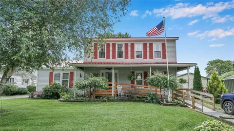 40 Elm St, Eldred, PA 16731