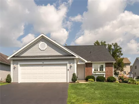 30 Columbia Ct, Perinton, NY 14450