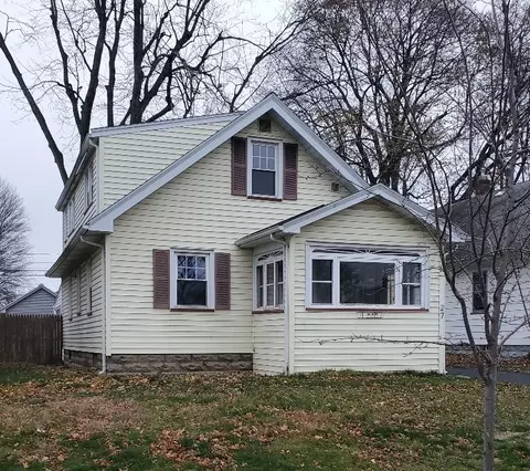 27 Beverly Hts, Greece, NY 14616