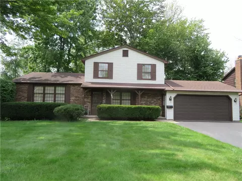 163 Crossroads Ln, Greece, NY 14612