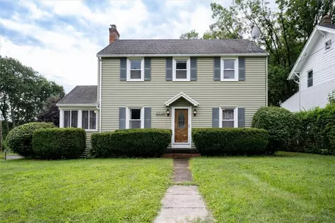 2739 Chili Ave, Chili, NY 14624