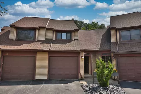 49 Menlo Pl, Rochester, NY 14620