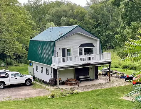 7821 State Route 21, Naples, NY 14512