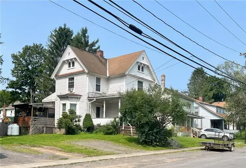 48 River St, Otego, NY 13825