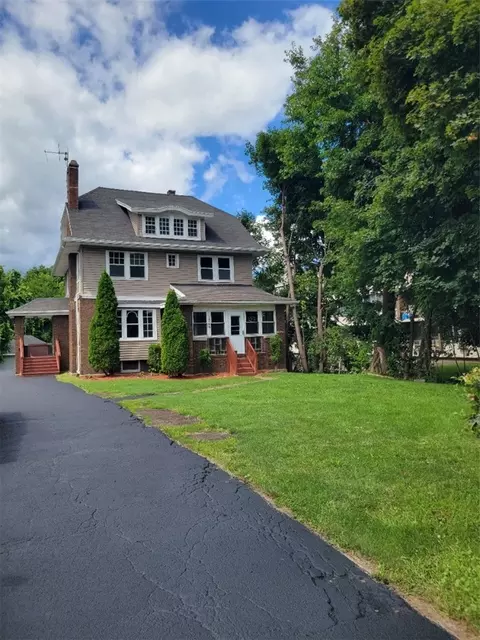 1349 Lake Ave, Rochester, NY 14613