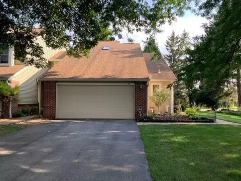 44 Montreal Pl, Rochester, NY 14618