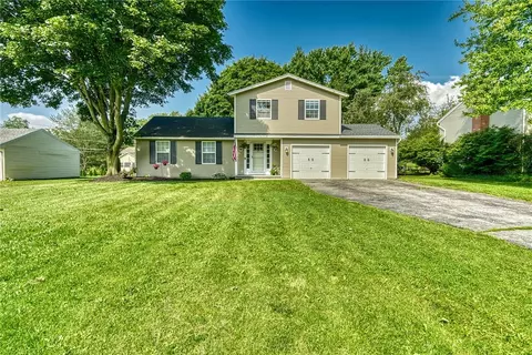28 Cutter Dr, Chili, NY 14624
