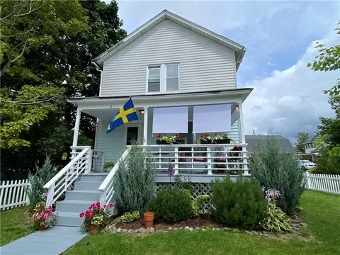 2 Boyd St, Mount Jewett, PA 16740