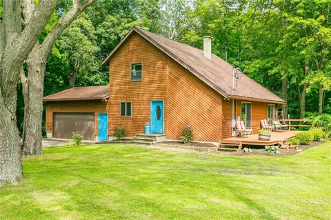 4560 Bristol Cross Rd, Canandaigua, NY 14424