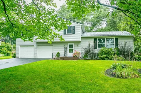 1614 Plank Rd, Webster, NY 14580