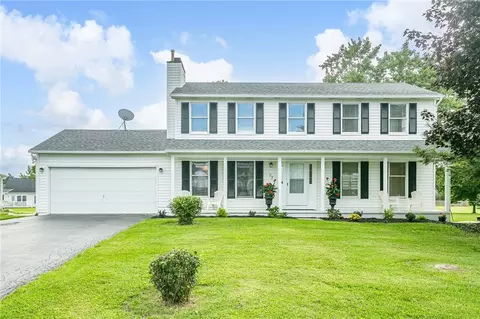 27 Chesapeake Rd, West Henrietta, NY 14586