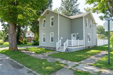 24 Maple St, Canisteo, NY 14823