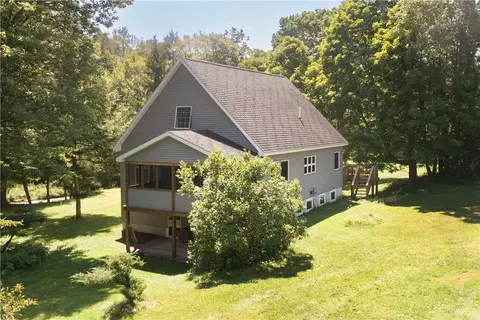 41 Weaver Hollow Rd, Middletown, NY 12455