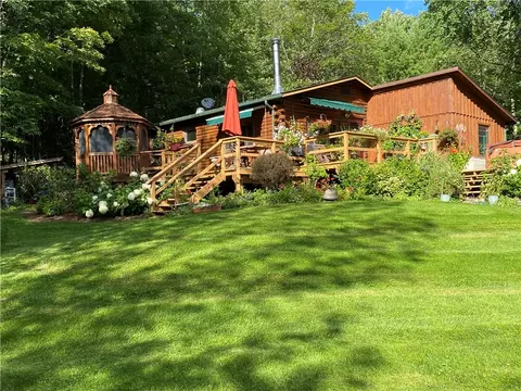 443 Vermilyea Rd, Middletown, NY 12438