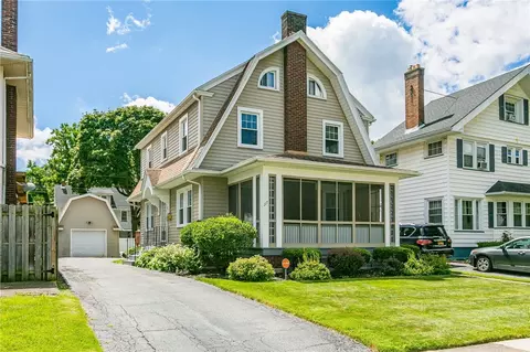 117 Roxborough Rd, Rochester, NY 14619