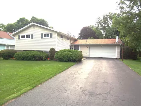840 Winton Rd S, Rochester, NY 14618