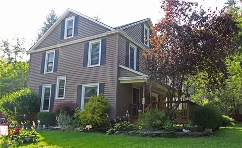 38 Austin St, Middletown, NY 12455
