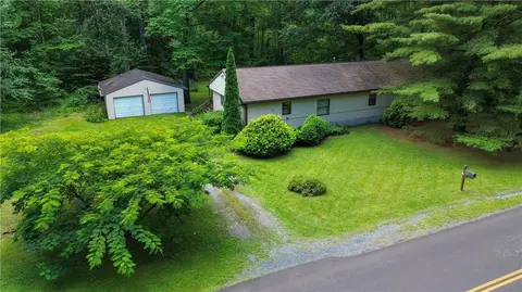 408 Steele Rd, Waterloo, NY 13165
