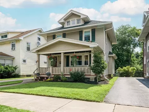 90 Vayo St, Irondequoit, NY 14609