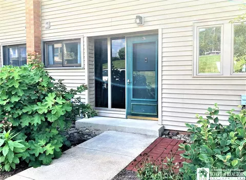 26 Oneida Dr, Mayville, NY 14757