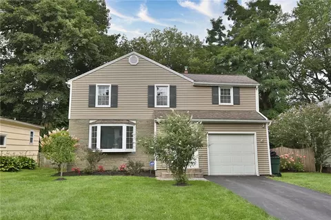 115 Croydon Rd, Rochester, NY 14610