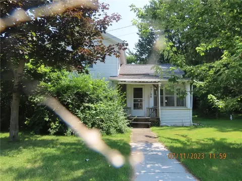 5108 N Main St, North Rose, NY 14516