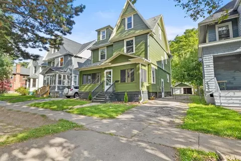322 Parsells Ave, Rochester, NY 14609