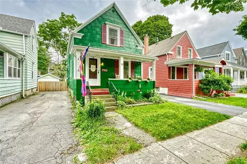 9 Regent St, Rochester, NY 14607