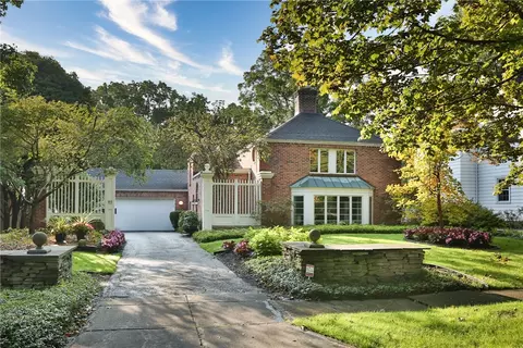 85 Greenfield Ln, Brighton, NY 14610