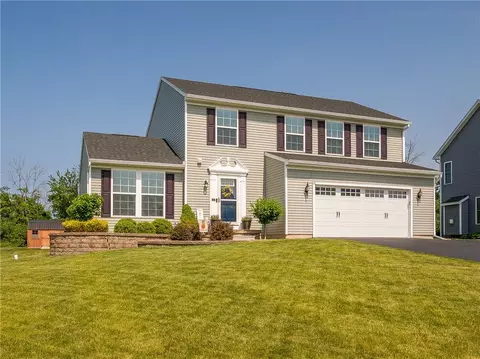 20 Goldenhill Ln, Sweden, NY 14420