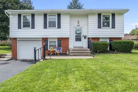 205 Duxbury Rd, Greece, NY 14626